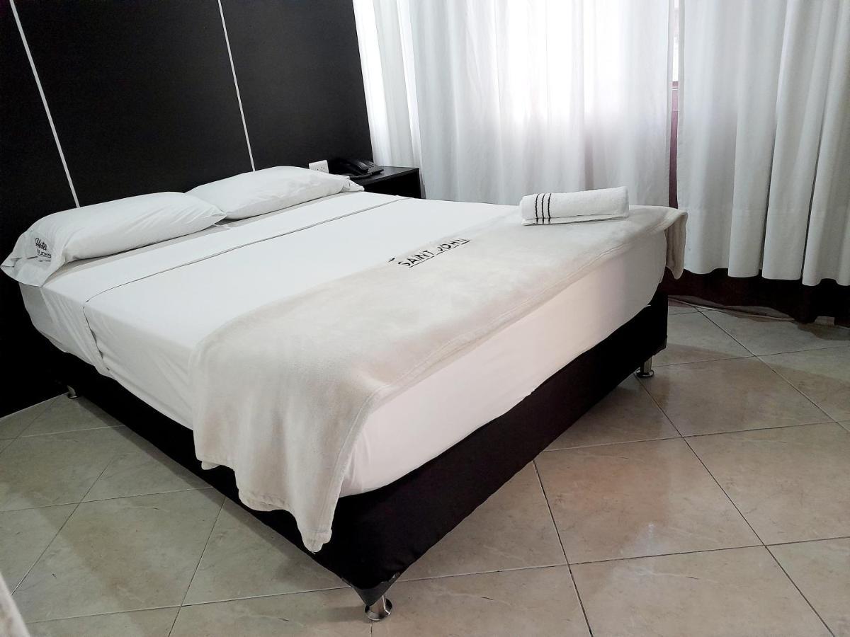 Hotel Saint John Medellín Zewnętrze zdjęcie