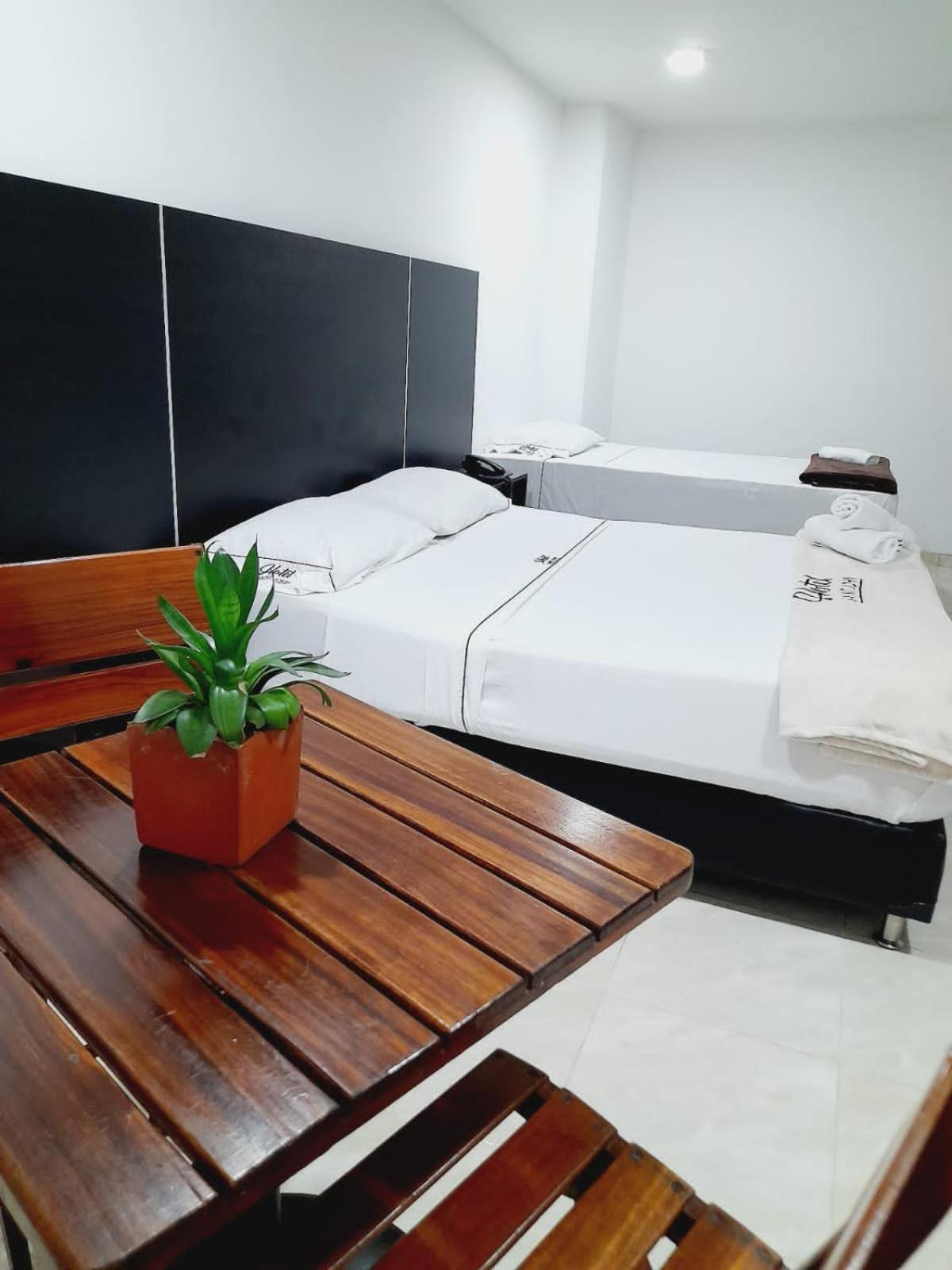 Hotel Saint John Medellín Zewnętrze zdjęcie