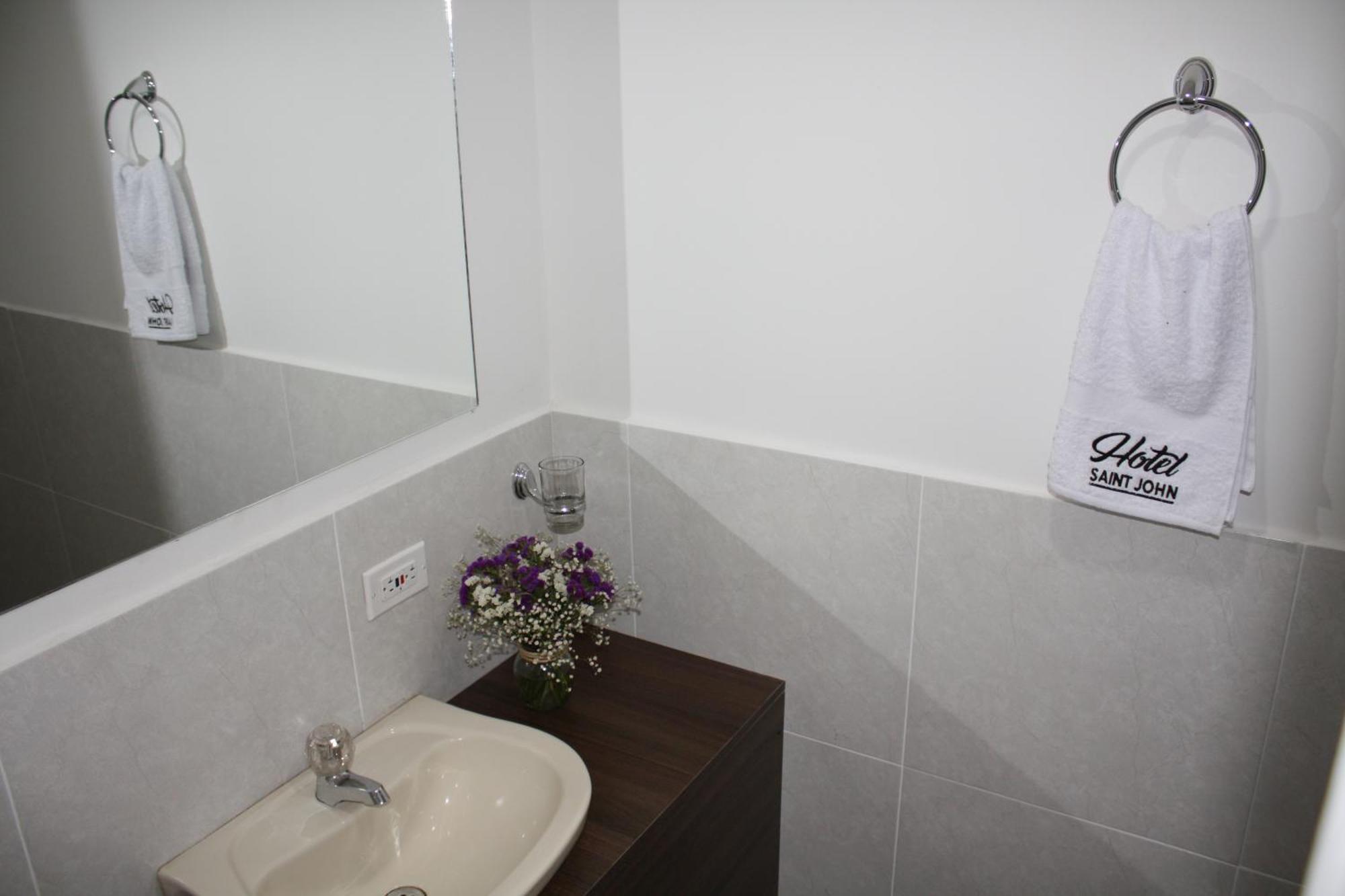 Hotel Saint John Medellín Zewnętrze zdjęcie
