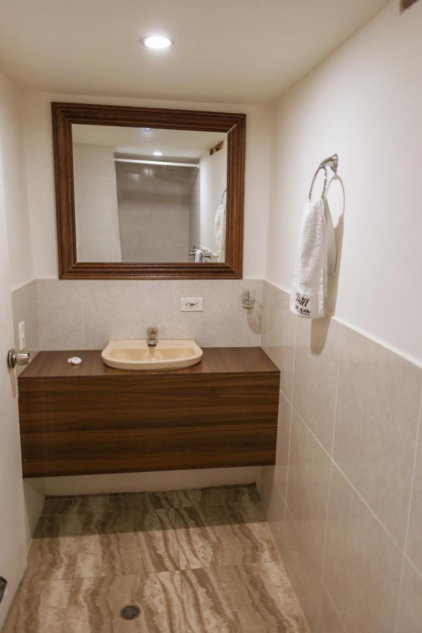 Hotel Saint John Medellín Zewnętrze zdjęcie