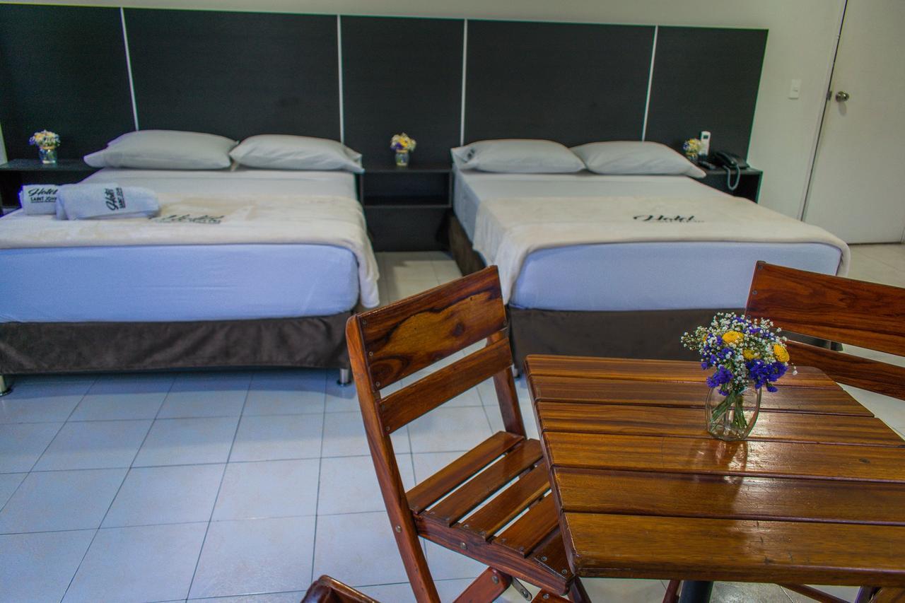 Hotel Saint John Medellín Zewnętrze zdjęcie